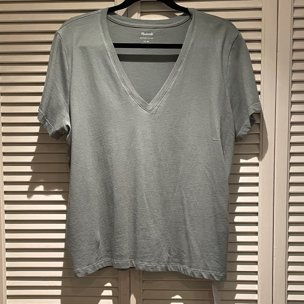 Madewell V-neck, short sleeved, cotton tee in sage green